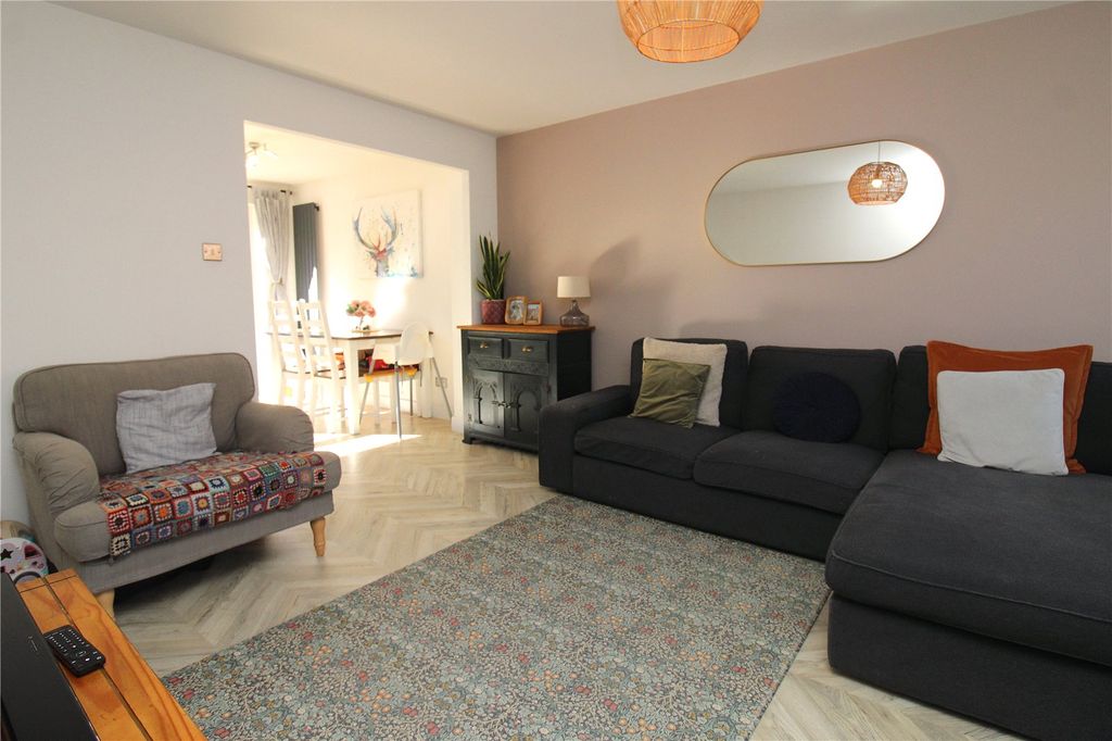 Property photo 2 of 16 Picture No. 25