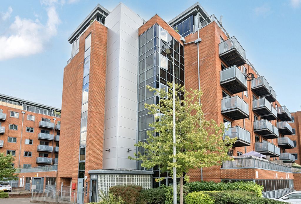 Property photo 1 of 11 1346462-20-68B09B...