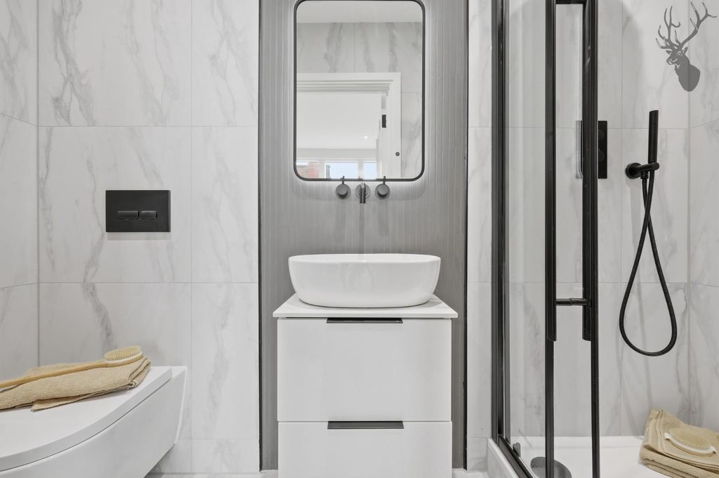 Additional image 18 of 2 bed flat for saleNovella, Chigwell IG7