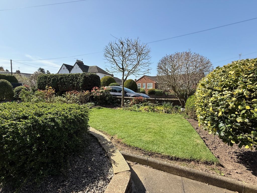 Property photo 2 of 37