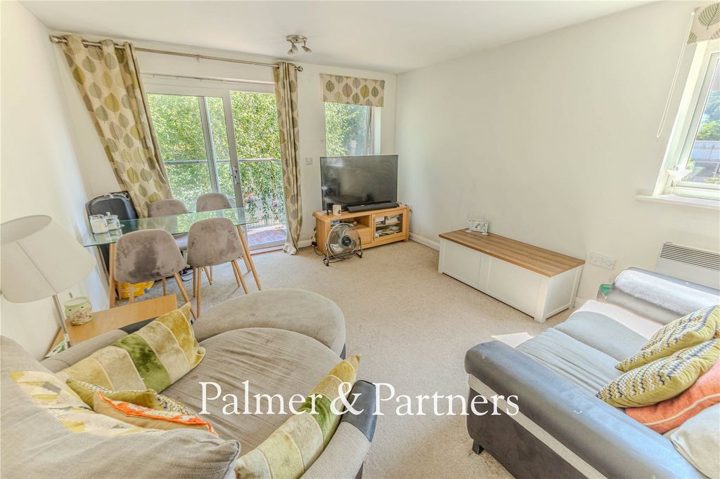 Property photo 3 of 14 Picture No. 04