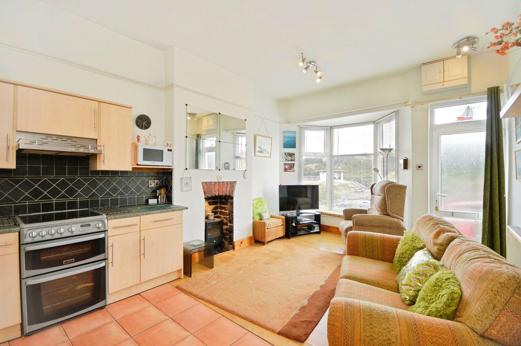 Additional image 13 of 2 bed flat for saleBeach Road, Menai Bridge, Isle Of Anglesey LL59