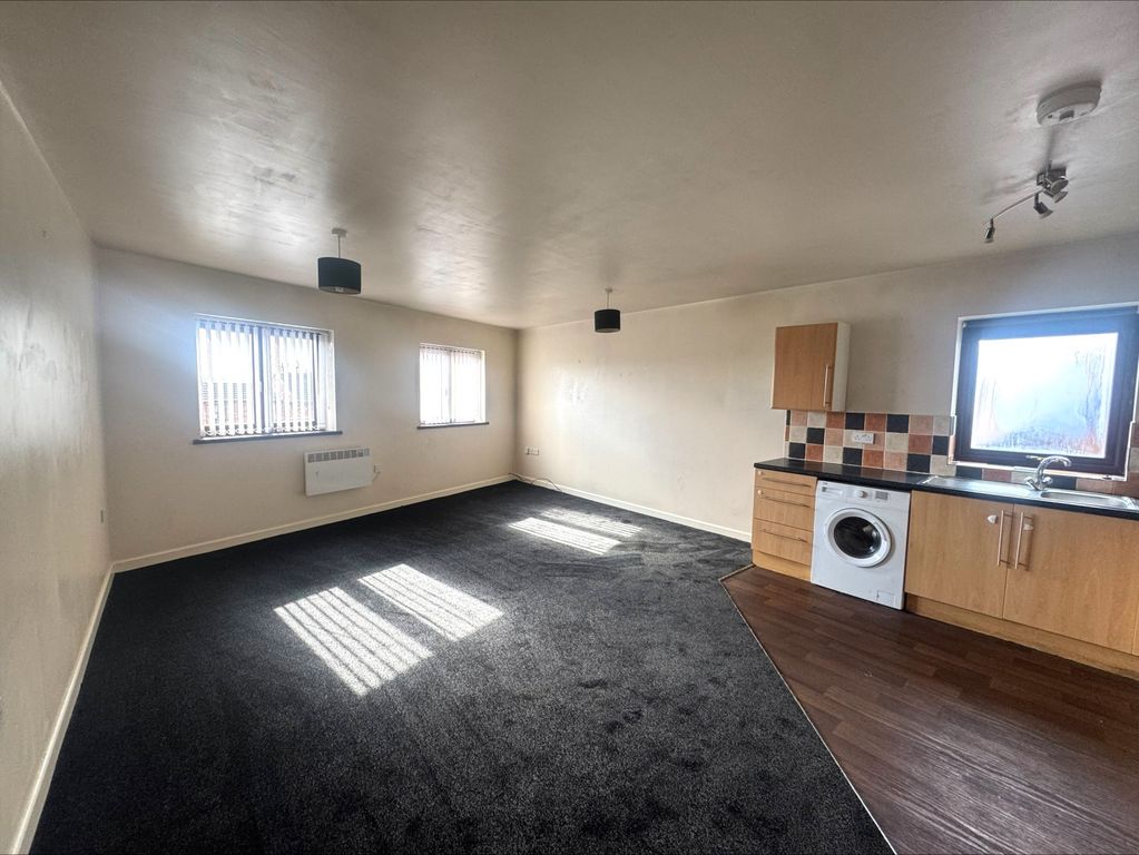 Property photo 2 of 10 Kitchen/Living/Dining