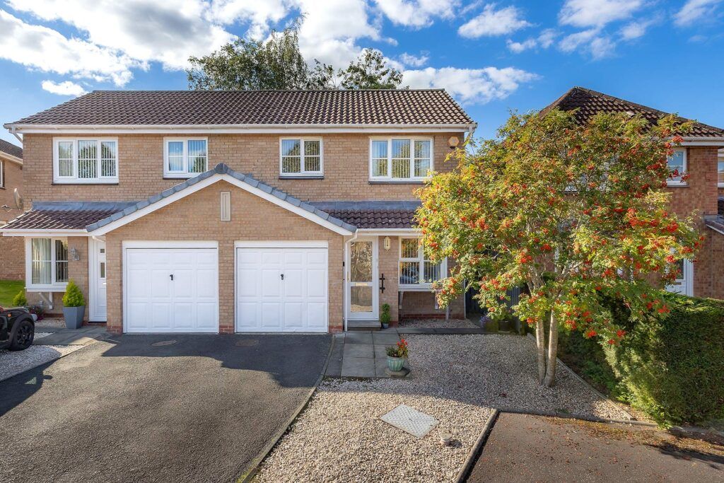 Property photo 1 of 23