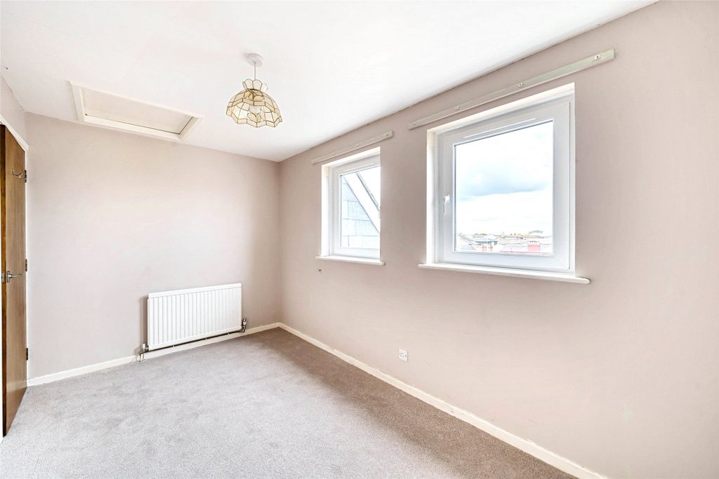 Property photo 3 of 9 Picture No. 06