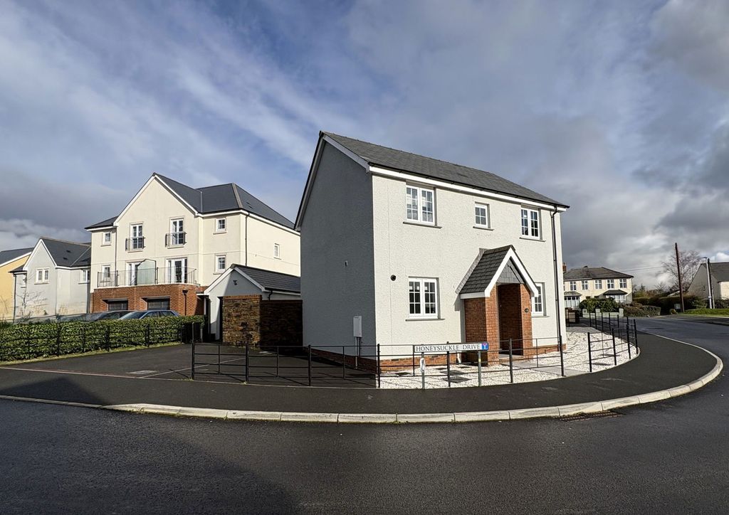 Property photo 1 of 23