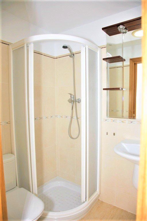 Property photo 3 of 43