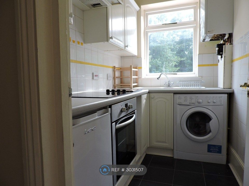 Property photo 3 of 4 Kitchen