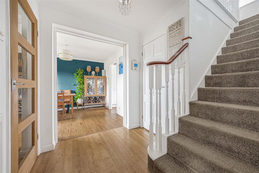 Additional image 11 of 4 bed detached house for saleBalmoral, Cranbrook Estate, Maidenhead SL6