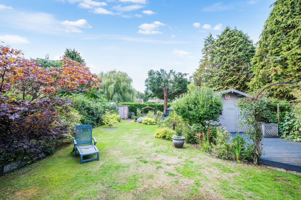 Property photo 3 of 25