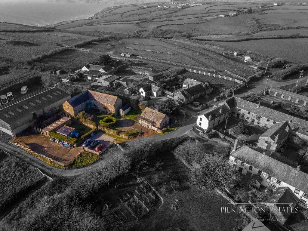 Property photo 1 of 23 4549021