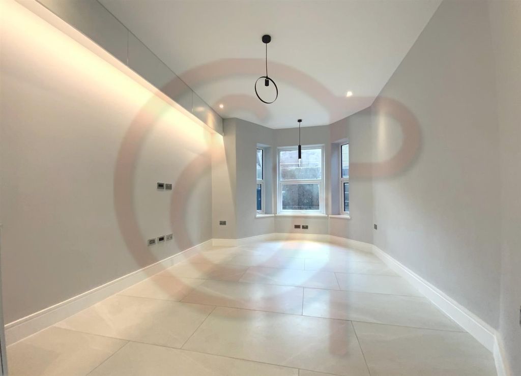 Property photo 1 of 5 Reception.Jpg