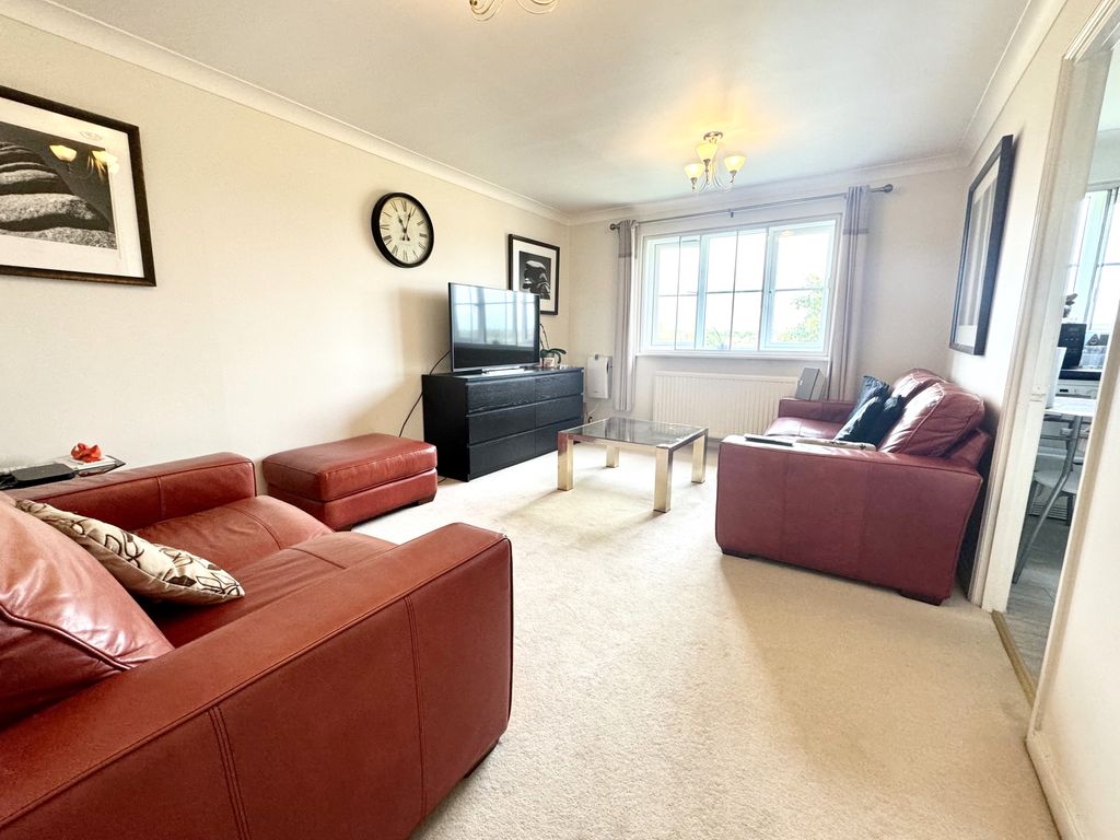 Property photo 3 of 7