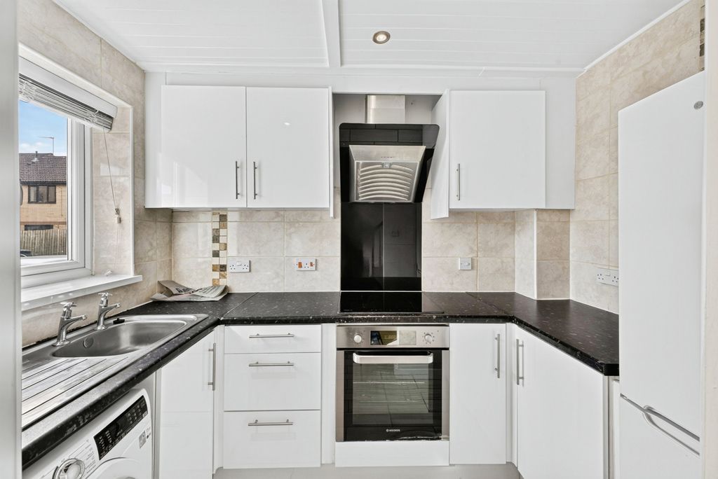 Property photo 3 of 13 3