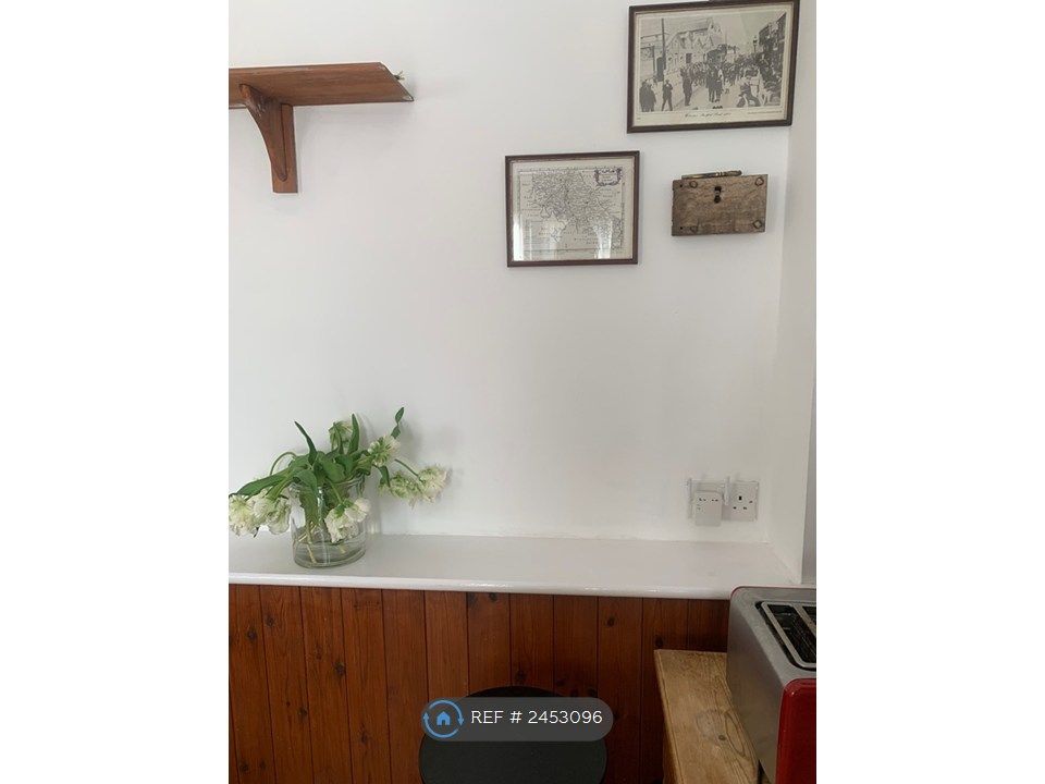Property photo 3 of 24