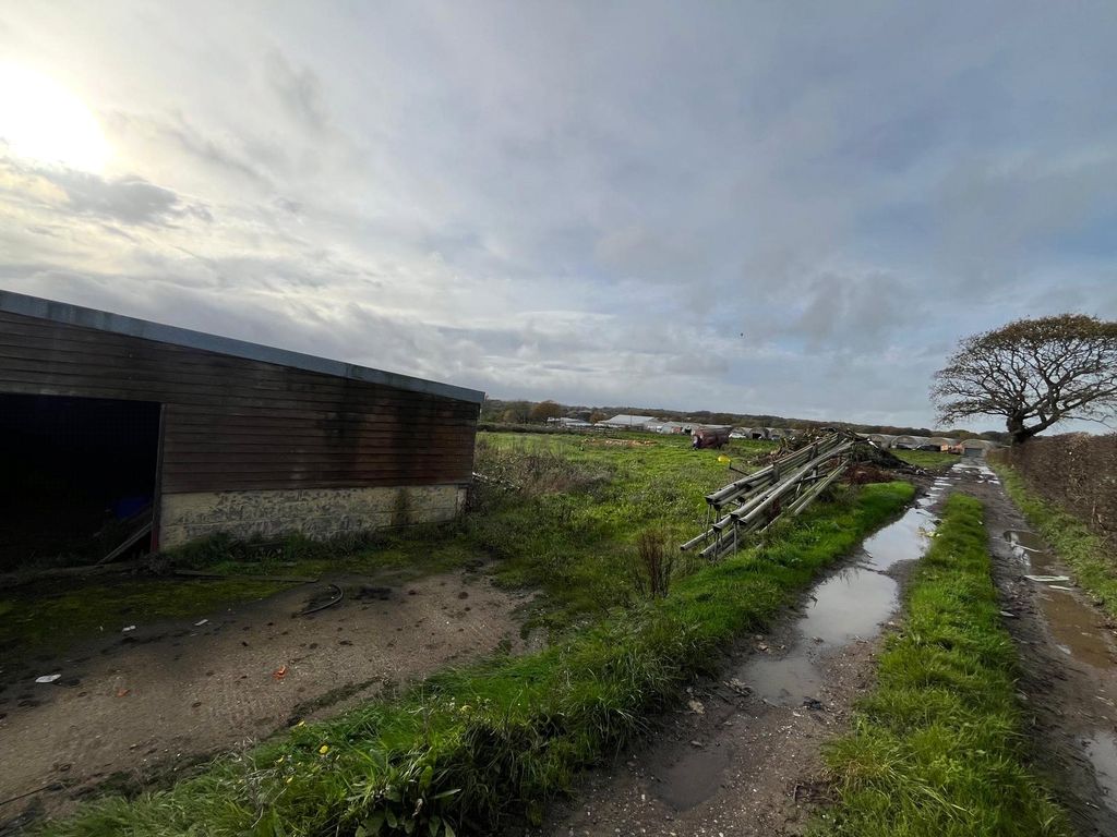 Property photo 2 of 13 Picture No. 01