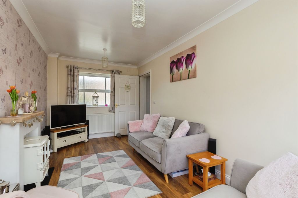 Property photo 2 of 17