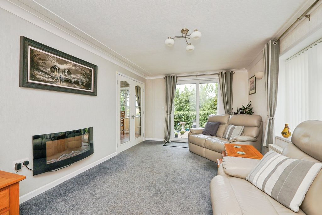 Property photo 3 of 19 Pbox-Img.Jpg
