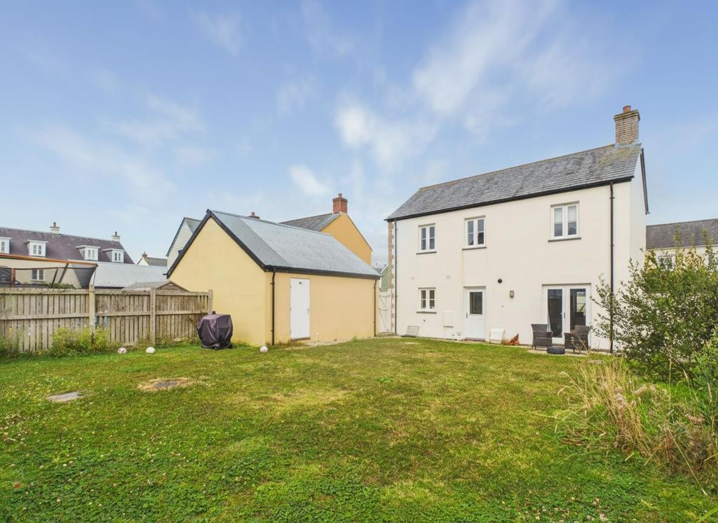 Property photo 3 of 19