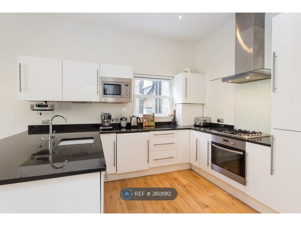 Property photo 1 of 12 Kitchen View 1