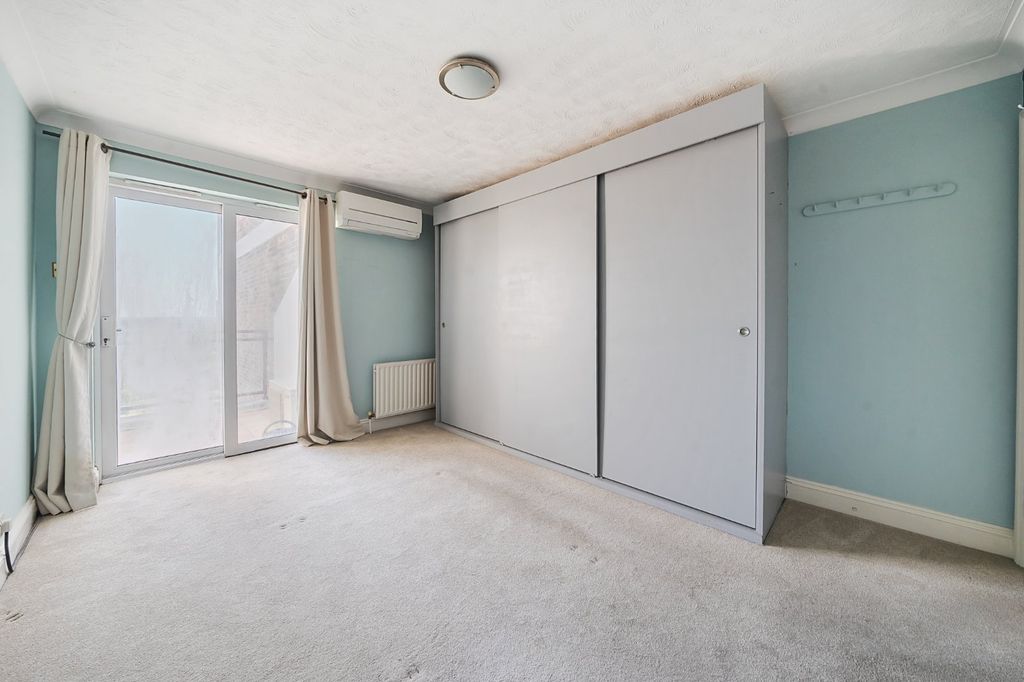 Property photo 3 of 17 Picture No. 13