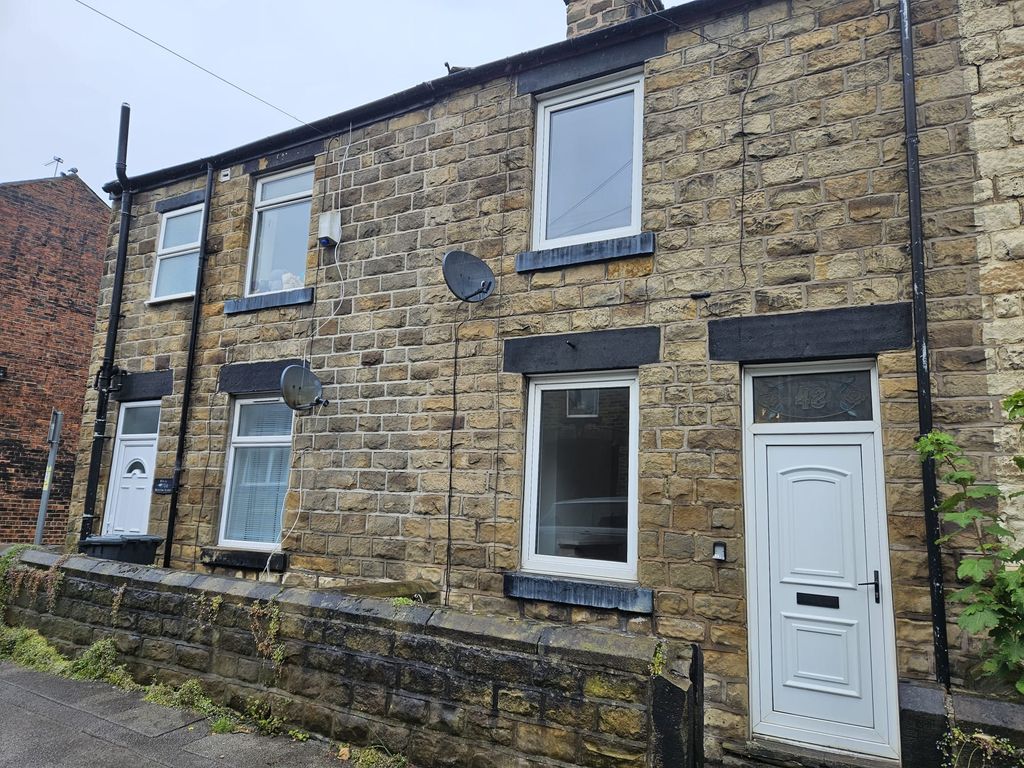 Property photo 1 of 8