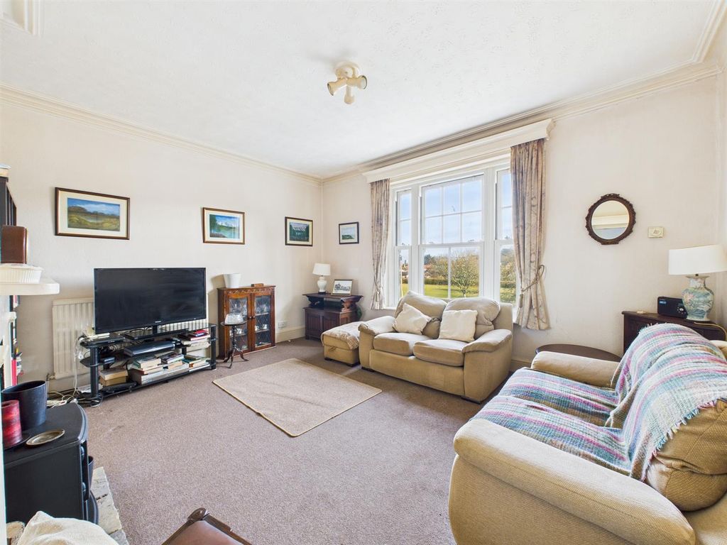Property photo 1 of 22 Cam04116G0-Pr0156-Still009.Jpg