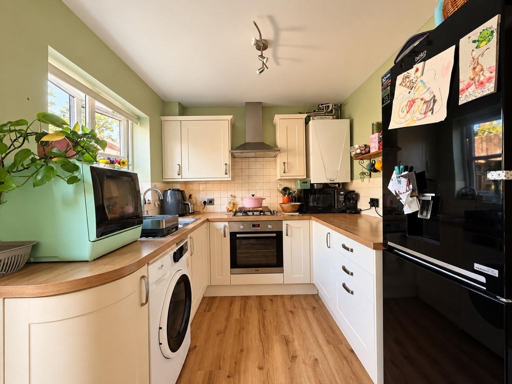 Property photo 3 of 12 Millbank, Kitchen..Png