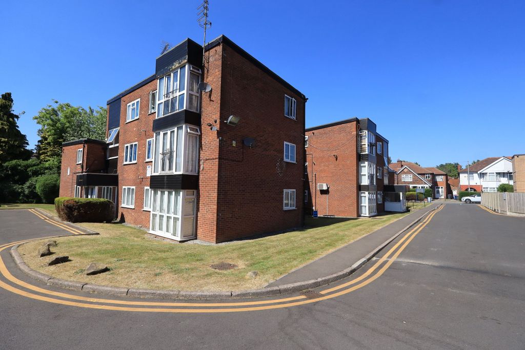 Property photo 1 of 12