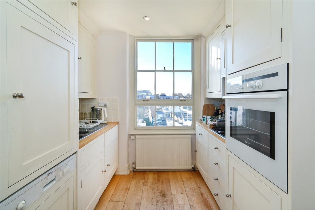 Property photo 3 of 13 11-The-Marlborough (7).Jpg