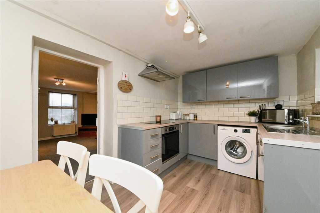 Property photo 3 of 17 Photography