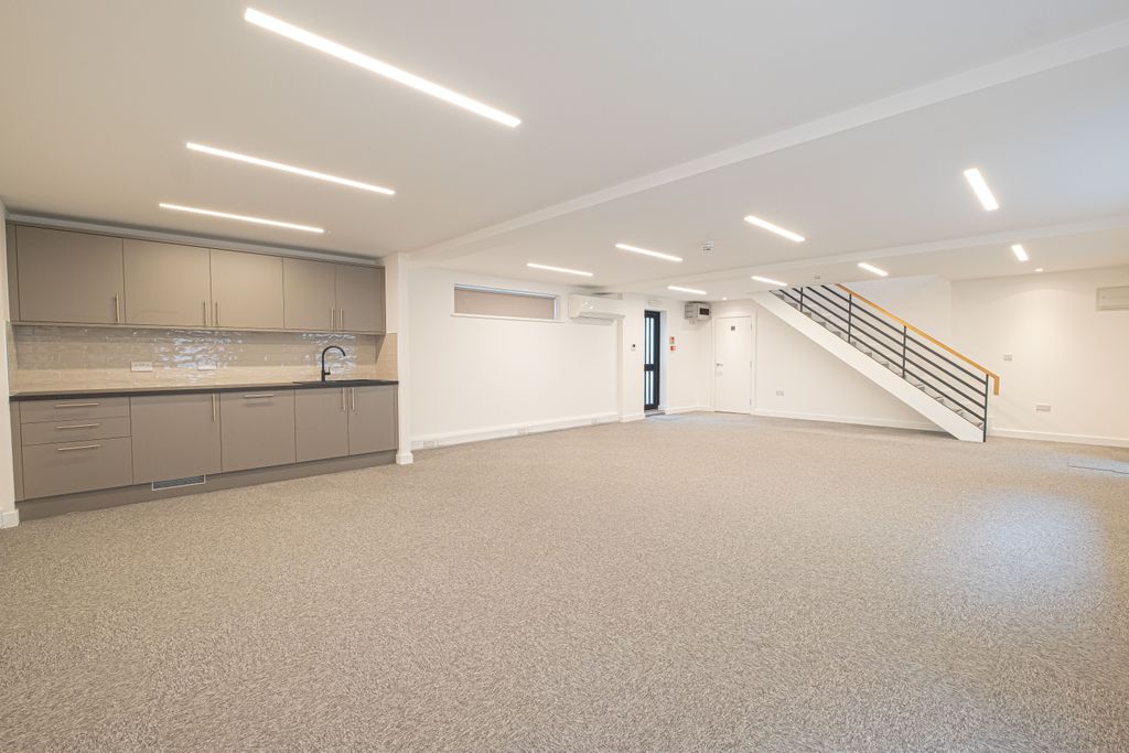 Property photo 3 of 6 Dscf8100