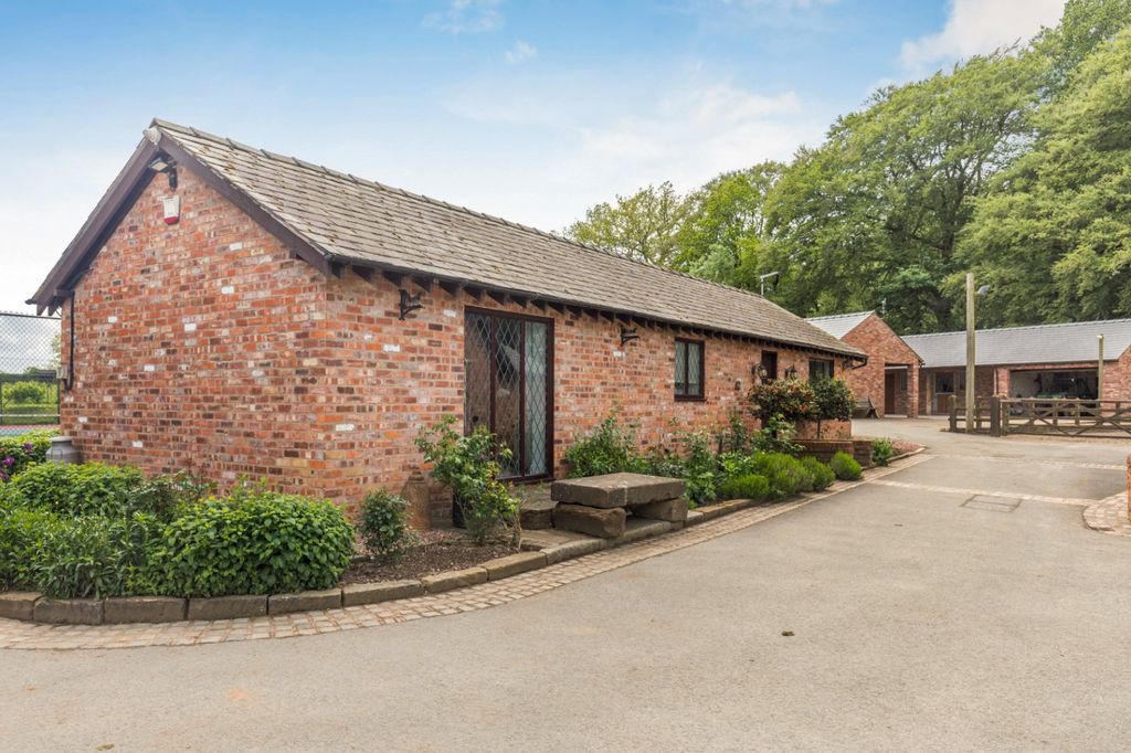 Additional image 24 of 7 bed equestrian for salePark Lane, Higher Walton, Warrington, Cheshire WA4