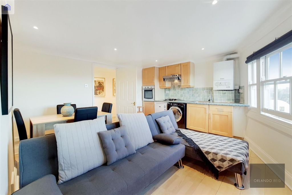 Property photo 1 of 5