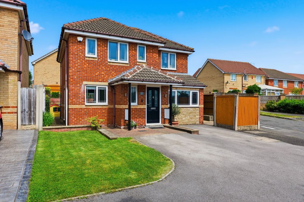 Property photo 1 of 33