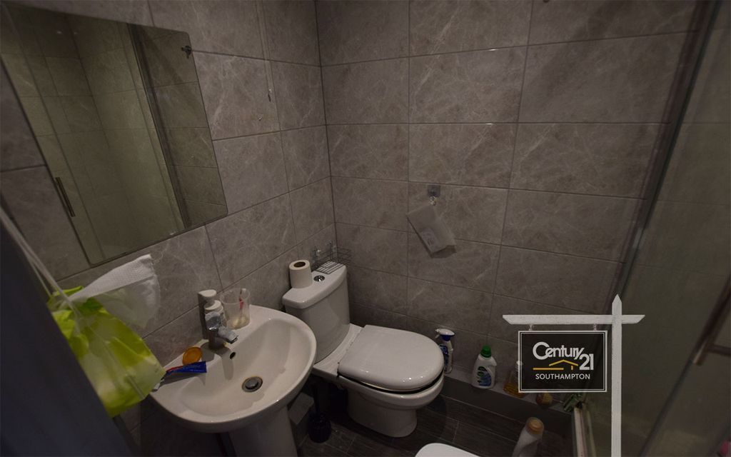 Property photo 3 of 3