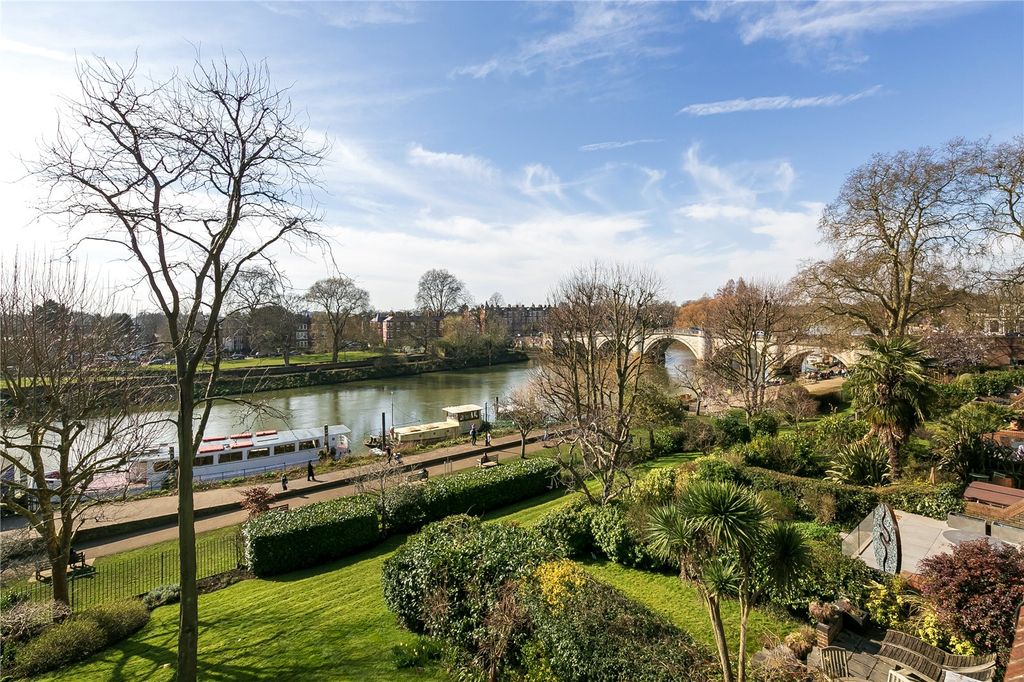 Property photo 1 of 39 Picture No. 05