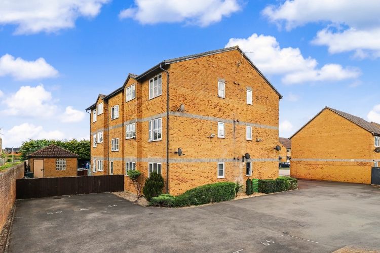 Property photo 2 of 8 326543