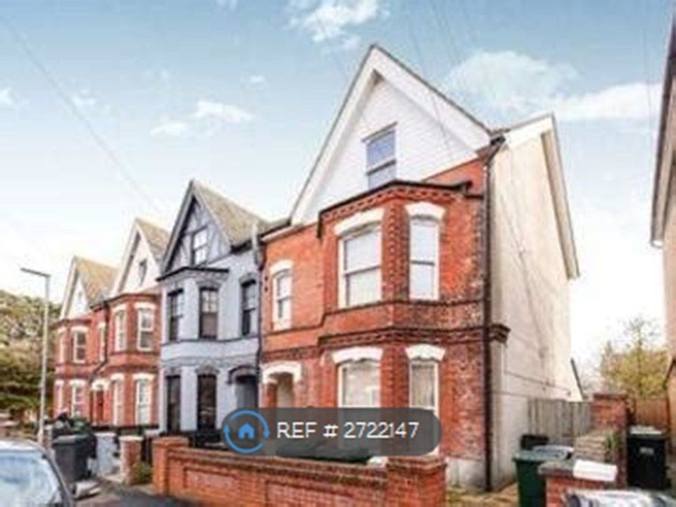 Property photo 1 of 5