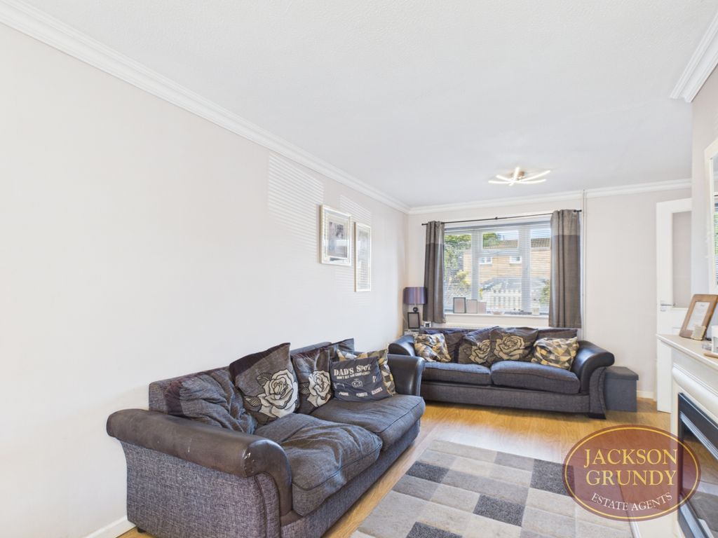 Property photo 3 of 10 Drovers Walk