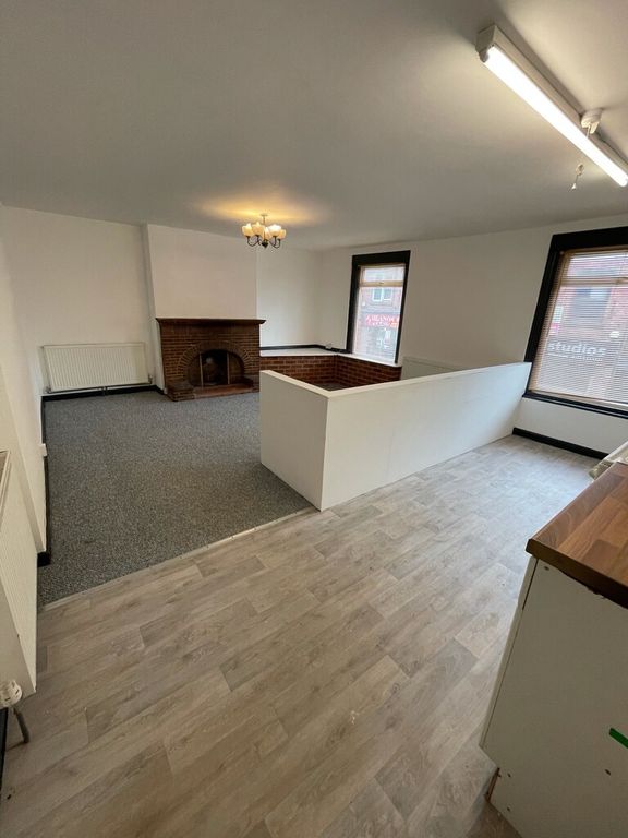 Property photo 2 of 9 30A Market Street (2