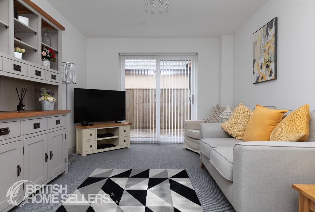 Property photo 3 of 17 Picture No. 14