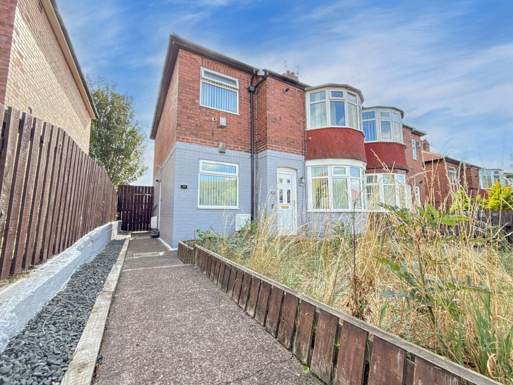 Property photo 1 of 19 External