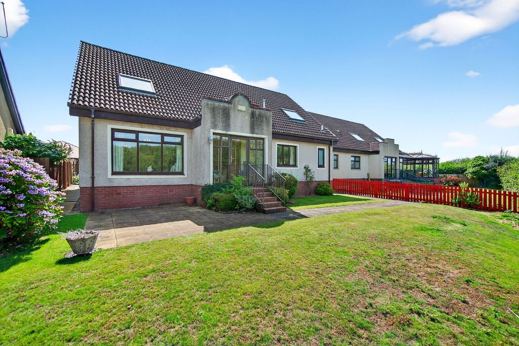 Property photo 1 of 29