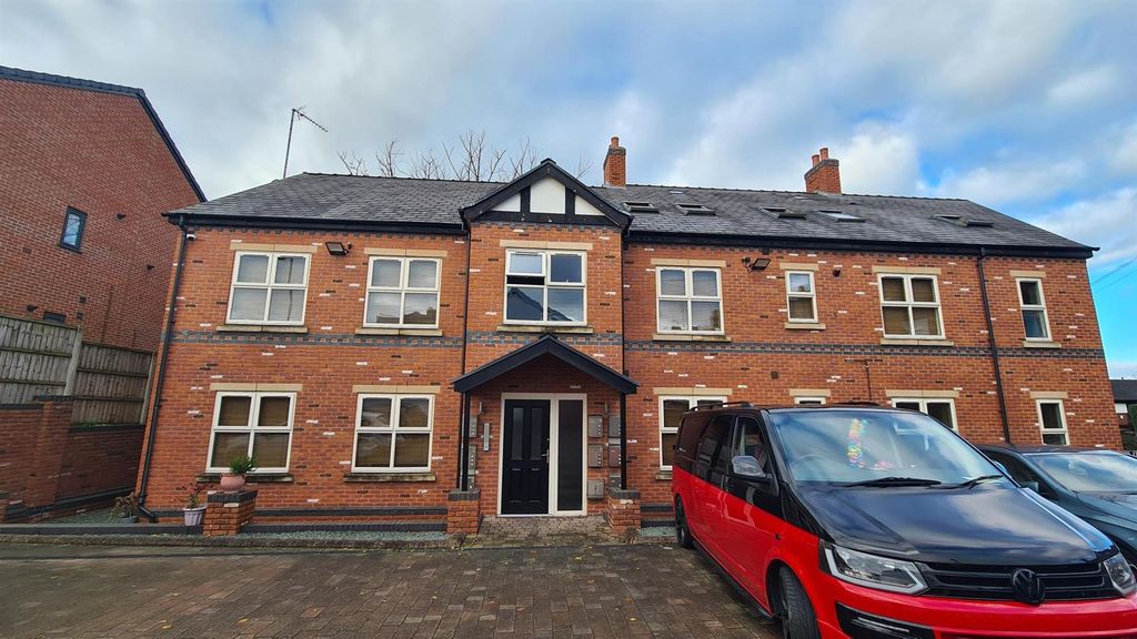 Property photo 1 of 2 1000013485.Jpg