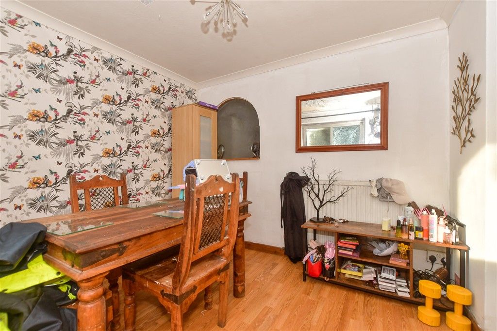 Property photo 3 of 11 Dining Room