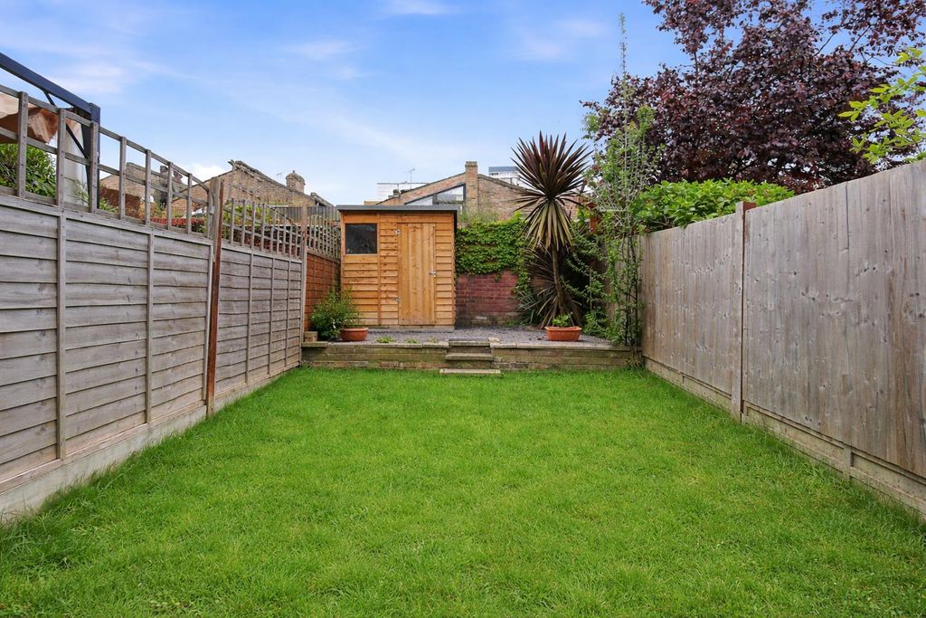 Property photo 2 of 16