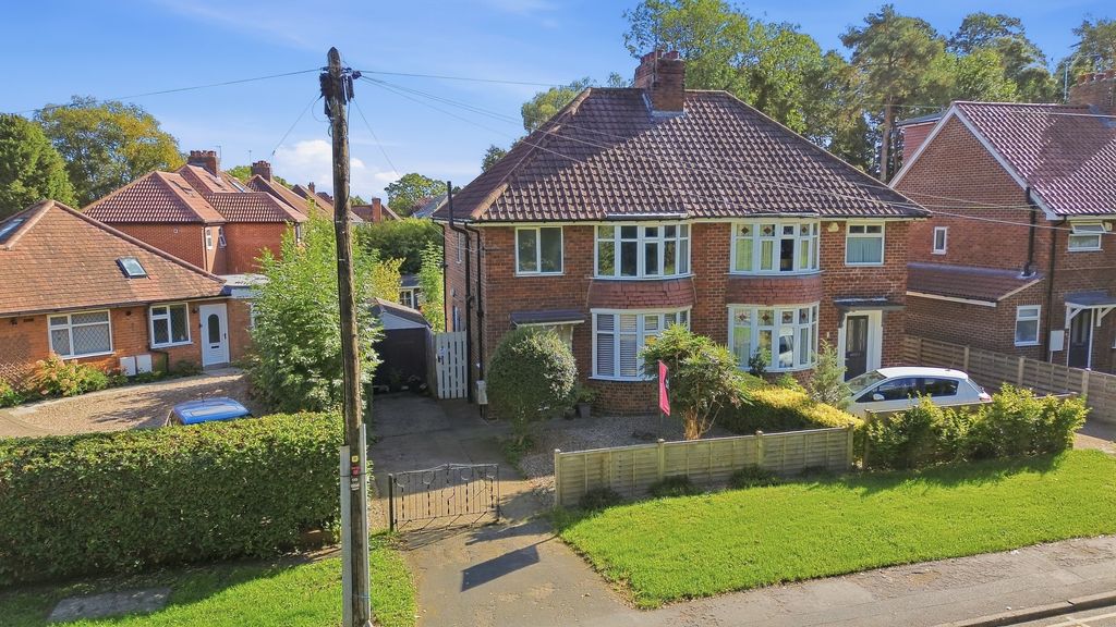 Property photo 1 of 28 Img001
