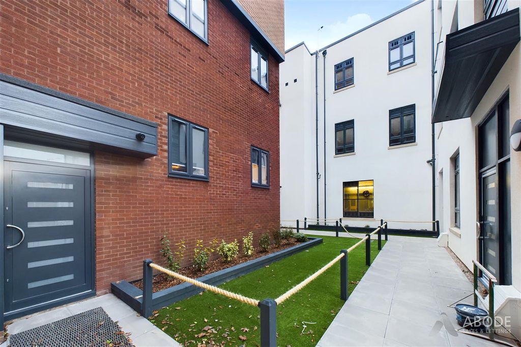 Property photo 3 of 4 Cam02544G0-Pr0204-Still012.Jpg