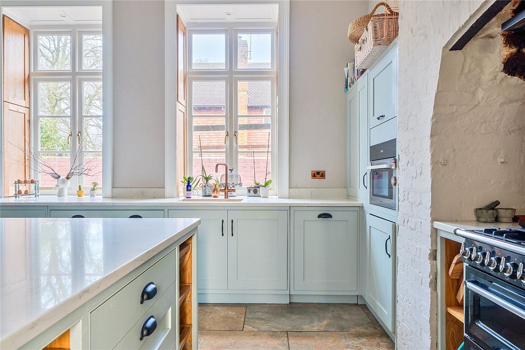 Property photo 3 of 45 Picture No. 64